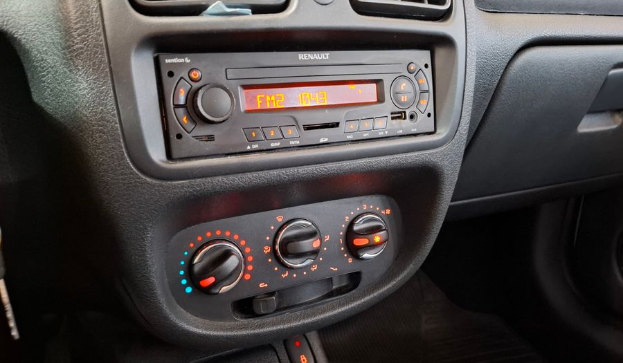 Renault Clio 1.1 DYNAMIQUE Hatchback 2015