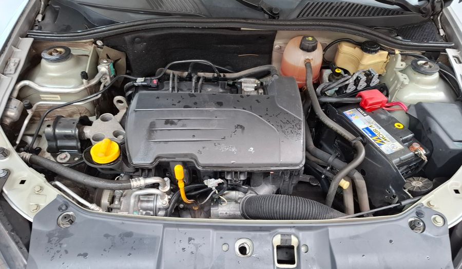 Renault Clio 1.1 DYNAMIQUE Hatchback 2015