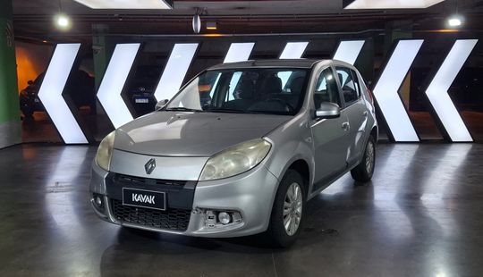 Renault • Sandero
