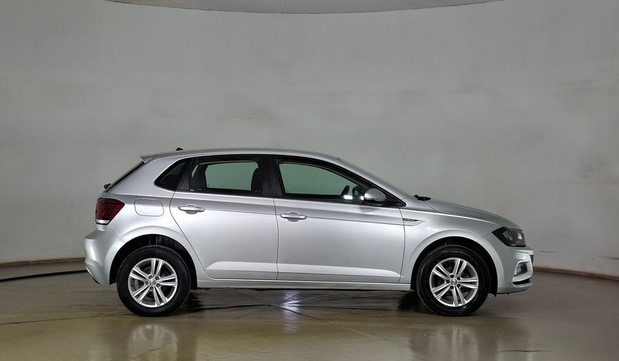 Volkswagen Polo 1.6 110 CV COMFORTLINE Hatchback 2021