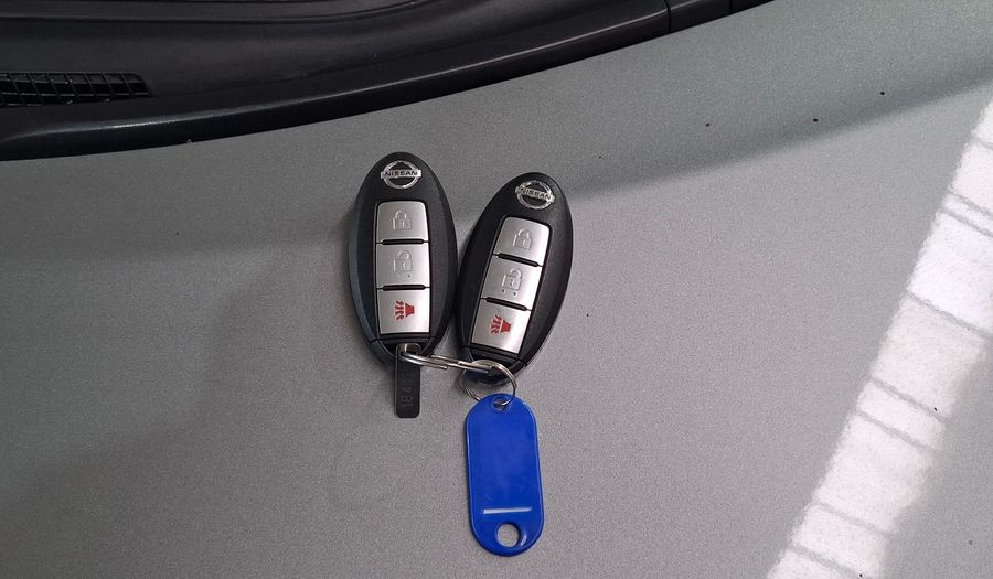 Nissan Note 1.6 ADVANCE Hatchback 2015