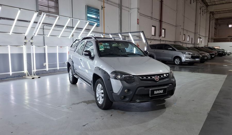 Fiat Strada 1.6 16V ADVENTURE CD Pickup 2017