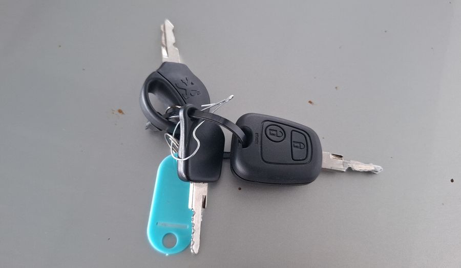 Peugeot 207 1.4 ALLURE COMPACT Sedan 2013