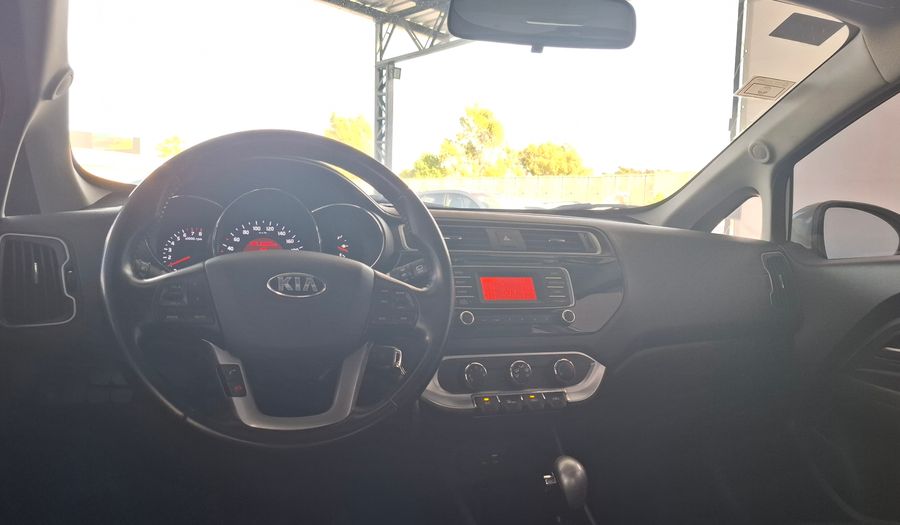 Kia Rio 1.4 EX AT Hatchback 2015