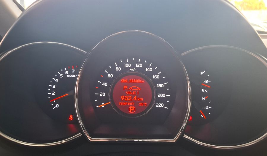 Kia Rio 1.4 EX AT Hatchback 2015