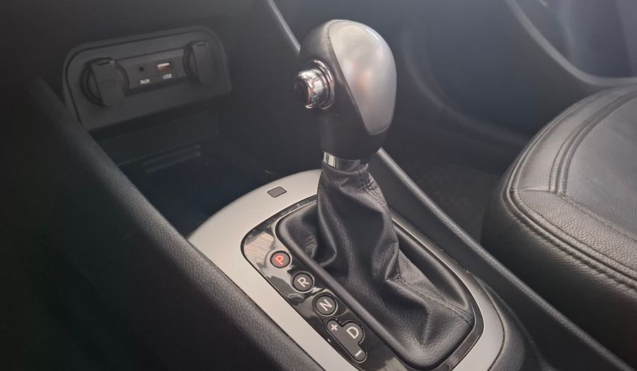 Kia Rio 1.4 EX AT Hatchback 2015