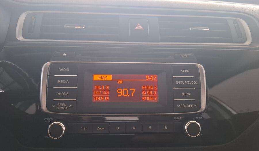 Kia Rio 1.4 EX AT Hatchback 2015