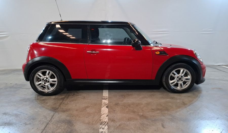 Mini Cooper 1.6 COOPER CLASSIC AT Hatchback 2013