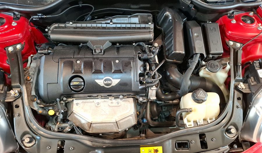 Mini Cooper 1.6 COOPER CLASSIC AT Hatchback 2013