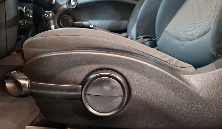 Mini Cooper 1.6 COOPER CLASSIC AT Hatchback 2013