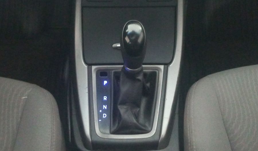 Hyundai Elantra 1.8 GLS PREMIUM AT Sedan 2015