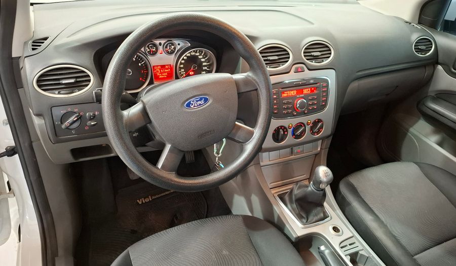 Ford Focus Ii 2.0 TREND Sedan 2012