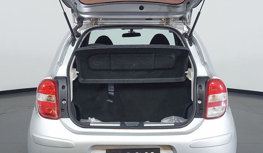 Nissan March 1.0 16V FLEX S Hatchback 2014