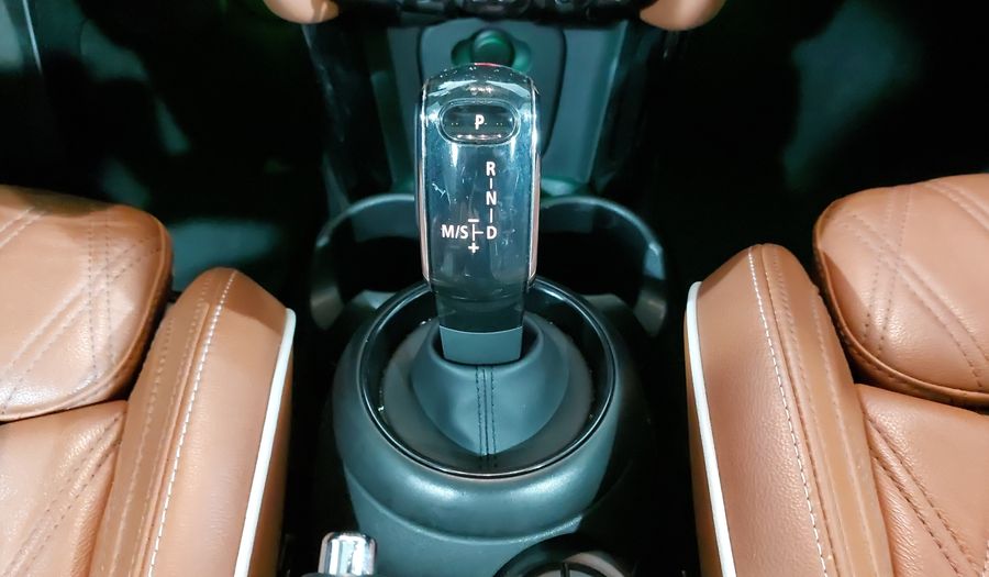 Mini Cooper 1.5 COOPER PEPPER DCT Hatchback 2019