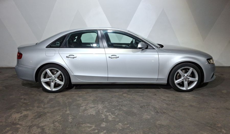 Audi A4 1.8 TFSI TRENDY PLUS MULTITRONIC Sedan 2011