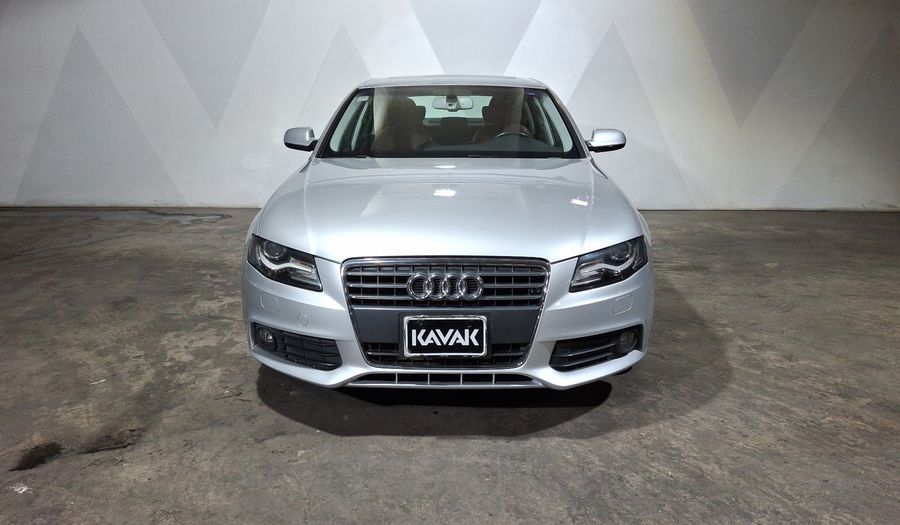 Audi A4 1.8 TFSI TRENDY PLUS MULTITRONIC Sedan 2011