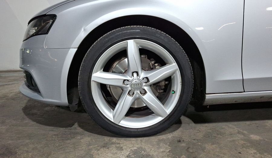 Audi A4 1.8 TFSI TRENDY PLUS MULTITRONIC Sedan 2011