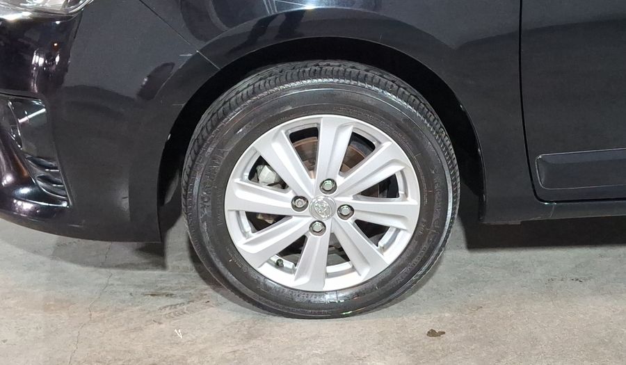 Toyota Yaris 1.5 SE AT 5PTAS Hatchback 2017