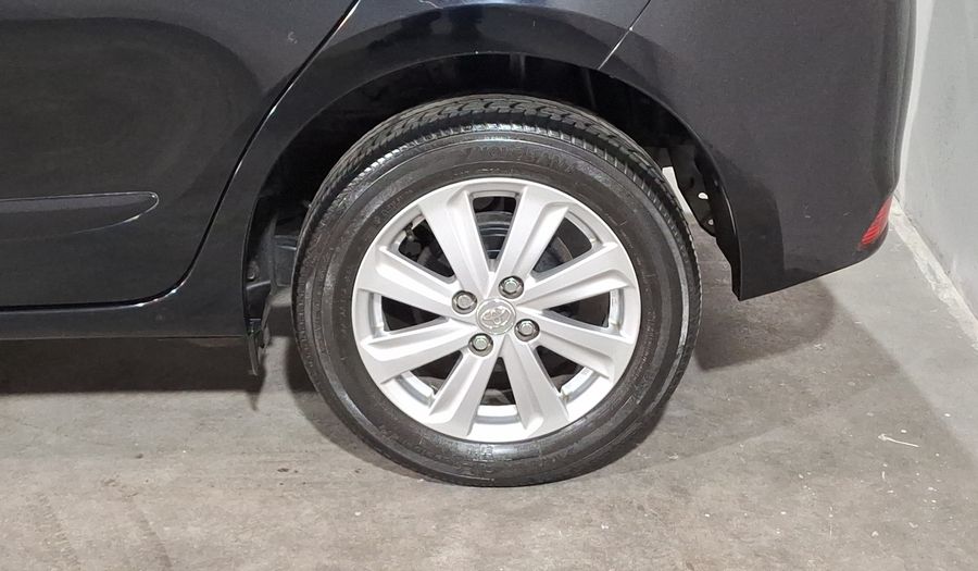 Toyota Yaris 1.5 SE AT 5PTAS Hatchback 2017