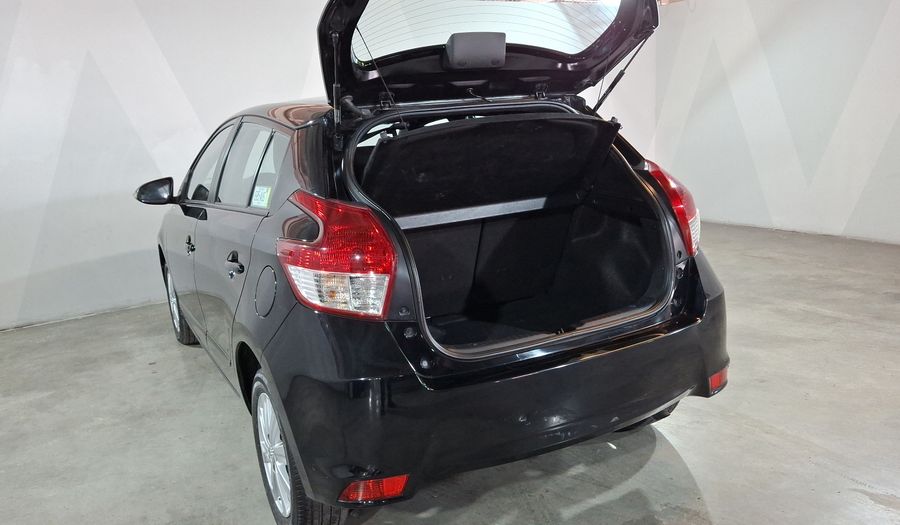 Toyota Yaris 1.5 SE AT 5PTAS Hatchback 2017