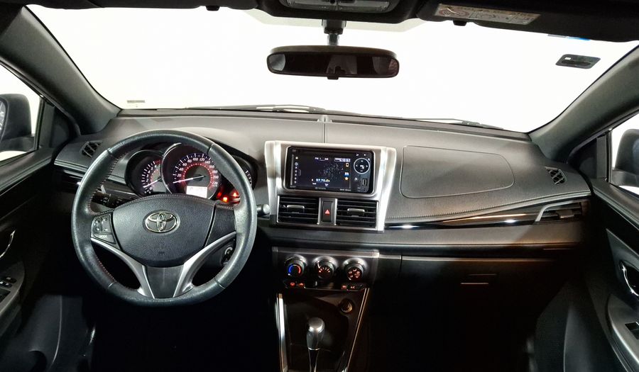 Toyota Yaris 1.5 SE AT 5PTAS Hatchback 2017