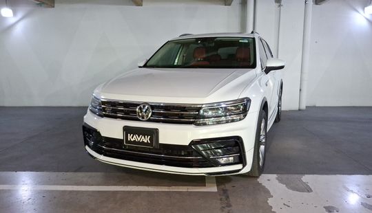Volkswagen • Tiguan