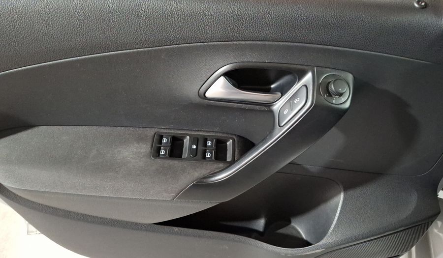 Volkswagen Polo 1.6 COMFORTLINE PLUS Hatchback 2022