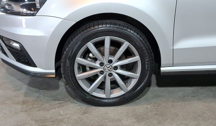 Volkswagen Polo 1.6 COMFORTLINE PLUS Hatchback 2022
