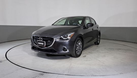 Mazda • Mazda 2