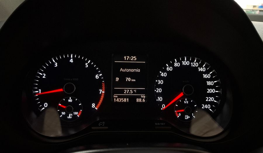 Volkswagen Fox 1.6 COMFORTLINE Hatchback 2012