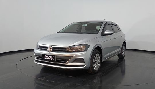 Volkswagen • Polo