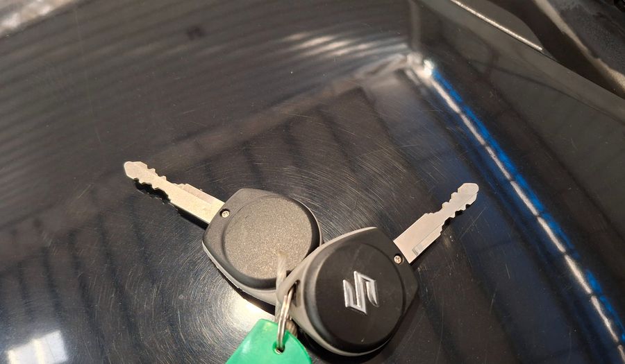 Suzuki Swift 1.2 GL Hatchback 2014