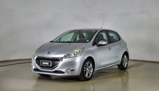 Peugeot • 208
