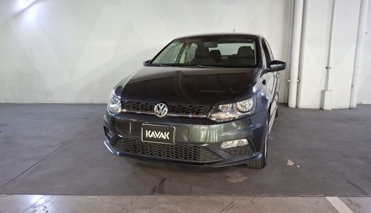 Volkswagen • Vento