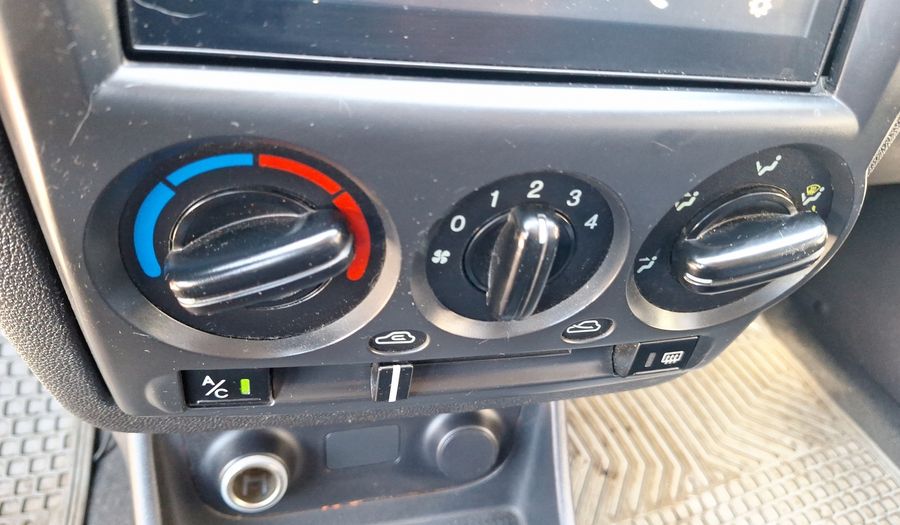 Hyundai Getz 1.4 FL GL 2AB AC Hatchback 2010