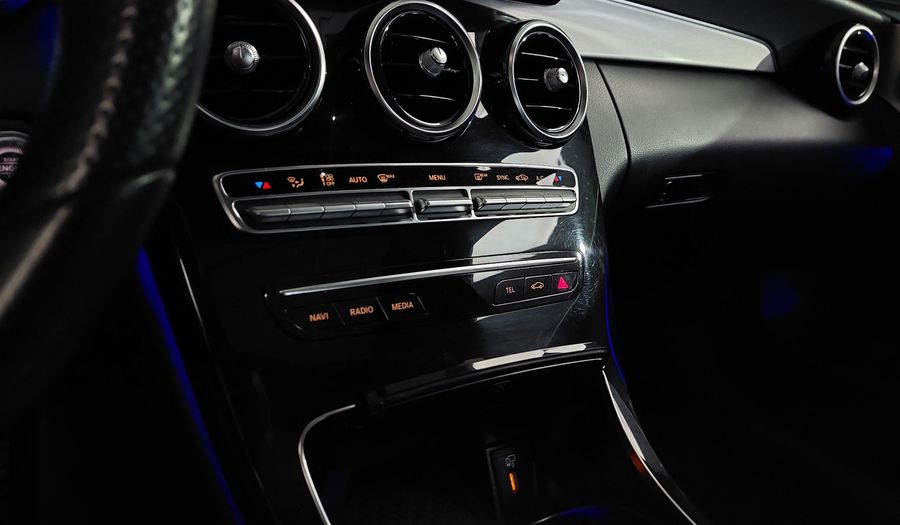 Mercedes Benz Clase C 2.0 300 AMG LINE AUTO Sedan 2019