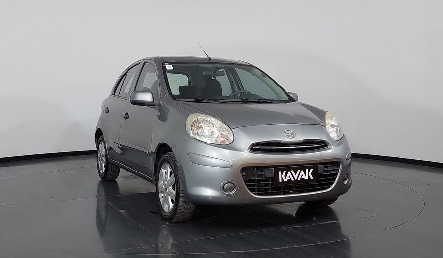 Nissan March 1.0 16V S FLEX Hatchback 2013