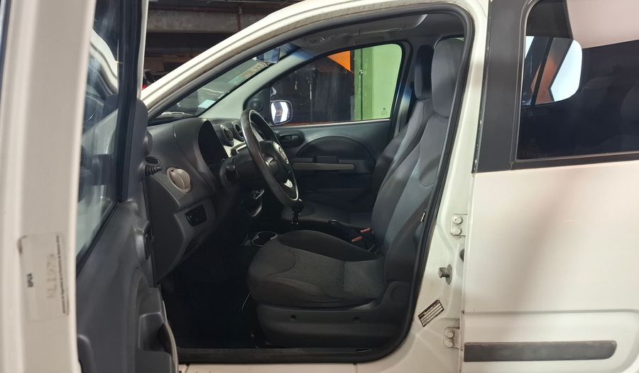 Fiat Uno 1.4 8V WAY 5P Hatchback 2011