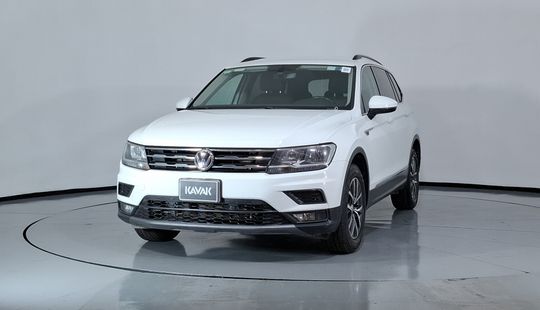 Volkswagen • Tiguan