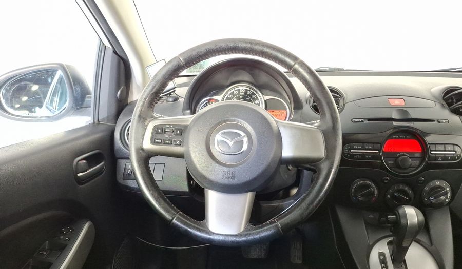 Mazda 2 1.5 TOURING TA Hatchback 2015
