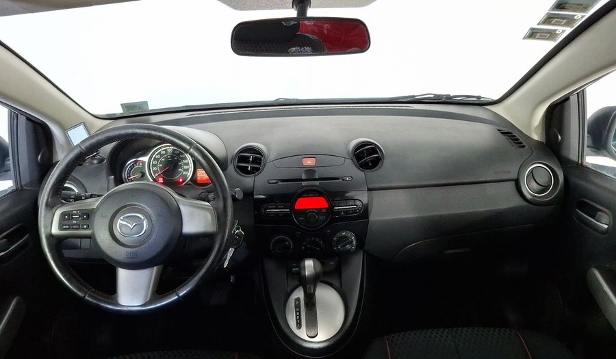 Mazda 2 1.5 TOURING TA Hatchback 2015