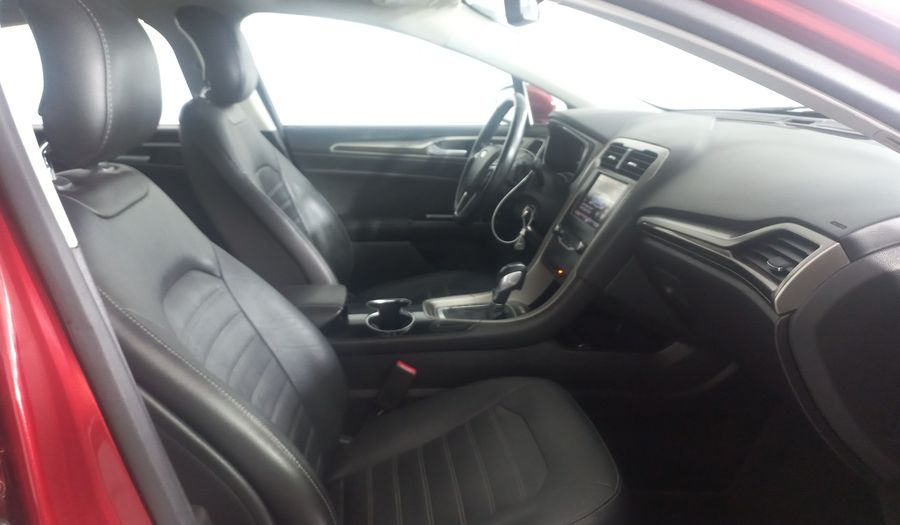 Ford Fusion 2.0 GTDI SE LUXURY PLUS NAV AT Sedan 2014