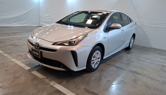 Toyota • Prius