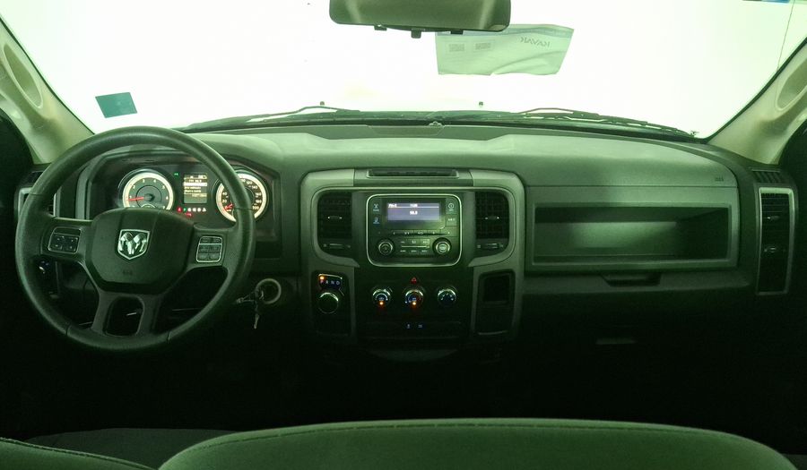 Ram 1500 3.6 V6 ST AT Pickup 2015