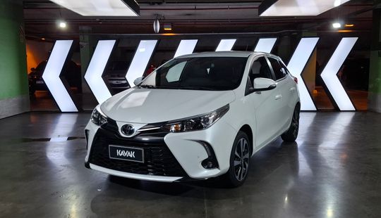 Toyota • Yaris