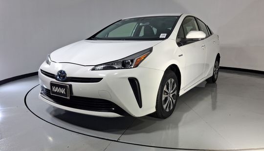 Toyota • Prius