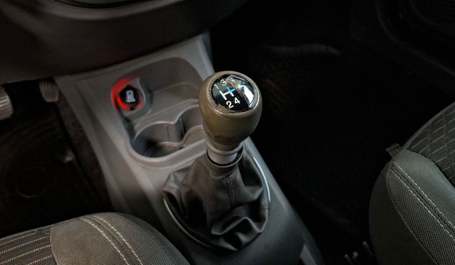 Fiat Palio 1.4 ATTRACTIVE Hatchback 2014