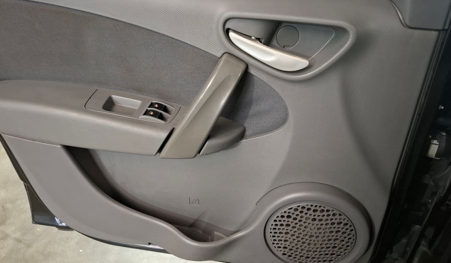 Fiat Palio 1.4 ATTRACTIVE Hatchback 2014