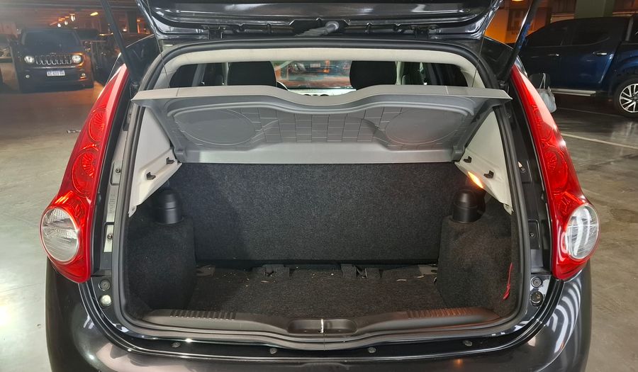 Fiat Palio 1.4 ATTRACTIVE Hatchback 2014