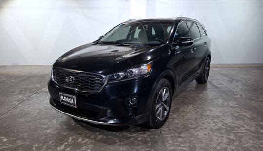 Kia • Sorento